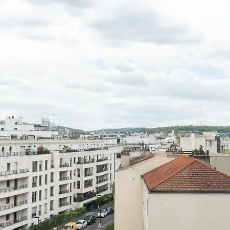 Appartamento For 3 Overlooking The Eiffel Tower