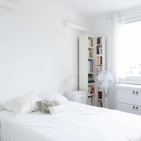 For 3 Overlooking The Eiffel Tower Boulogne-Billancourt